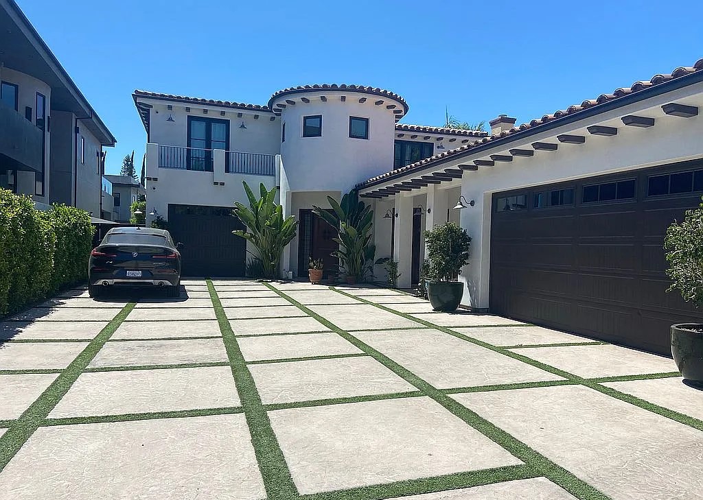20+ Years of Experience - Building Homes. Building Trust.